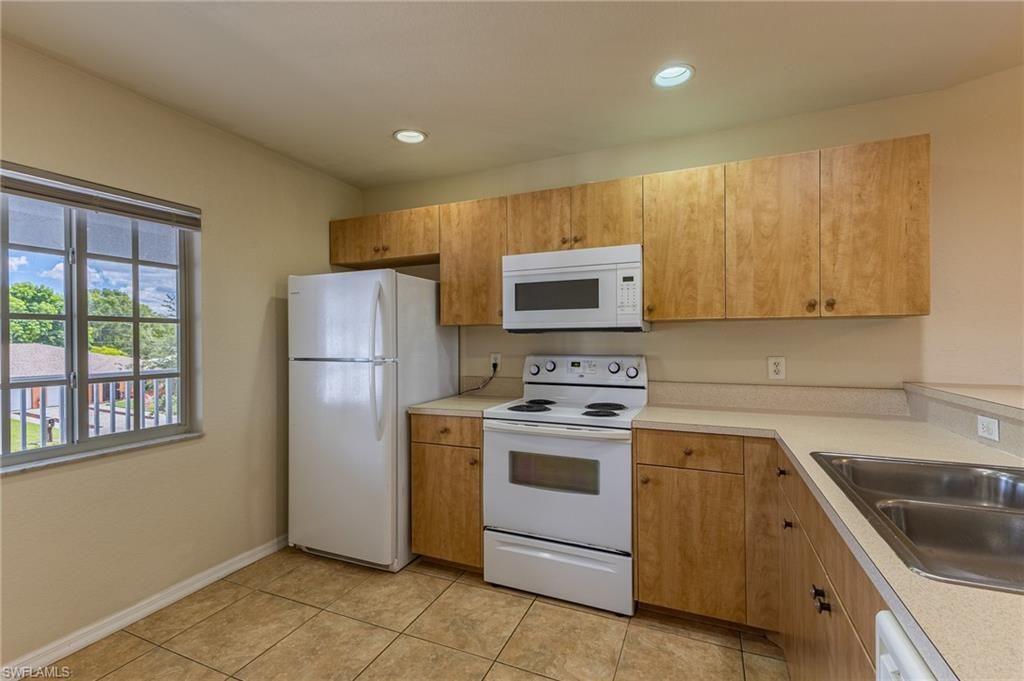 1328 SE 8th Ave, Unit 1-10, Cape Coral, FL 33990 Photo