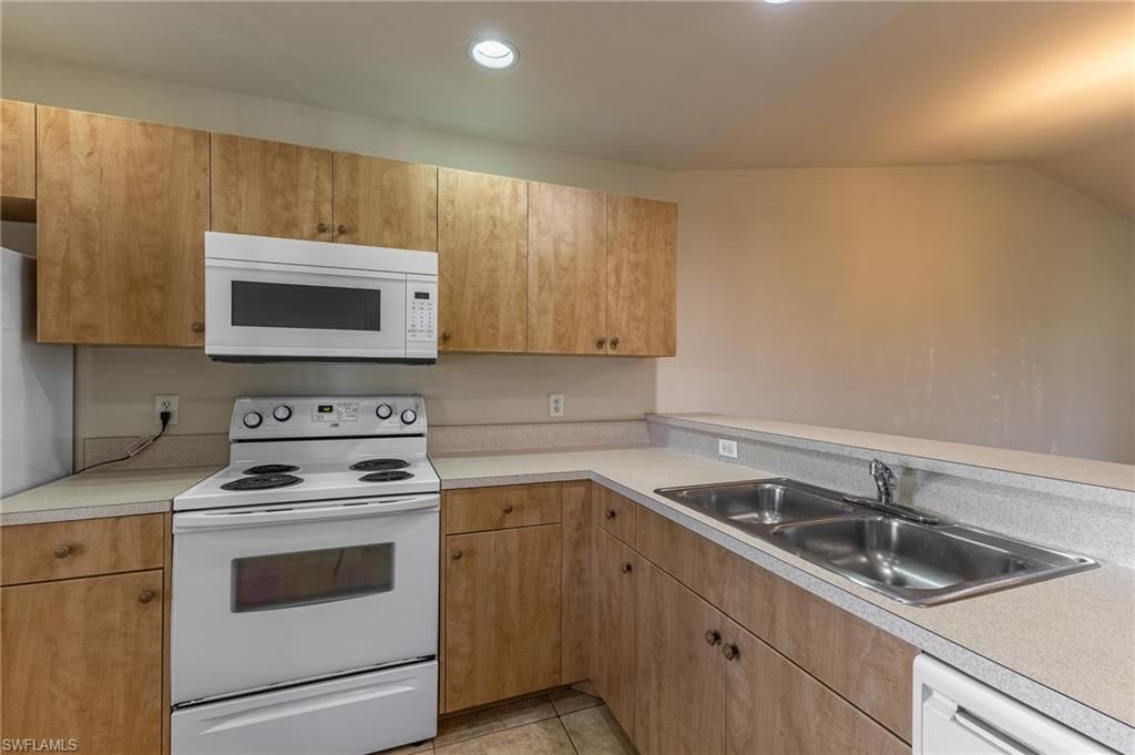 1328 SE 8th Ave, Unit 1-10, Cape Coral, FL 33990 Photo