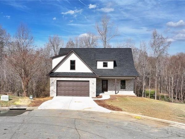 108 Sprucewood Court, Archdale, NC 27263