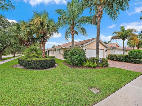 8431 SE Retreat Drive, Hobe Sound, FL 33455
