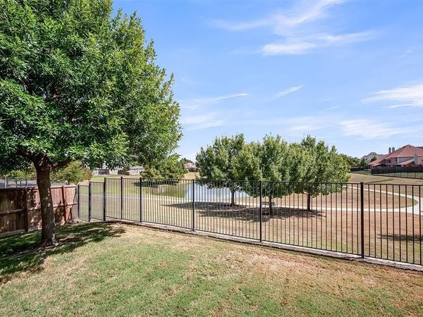 2723 Portside Drive, Grand Prairie, TX 75054
