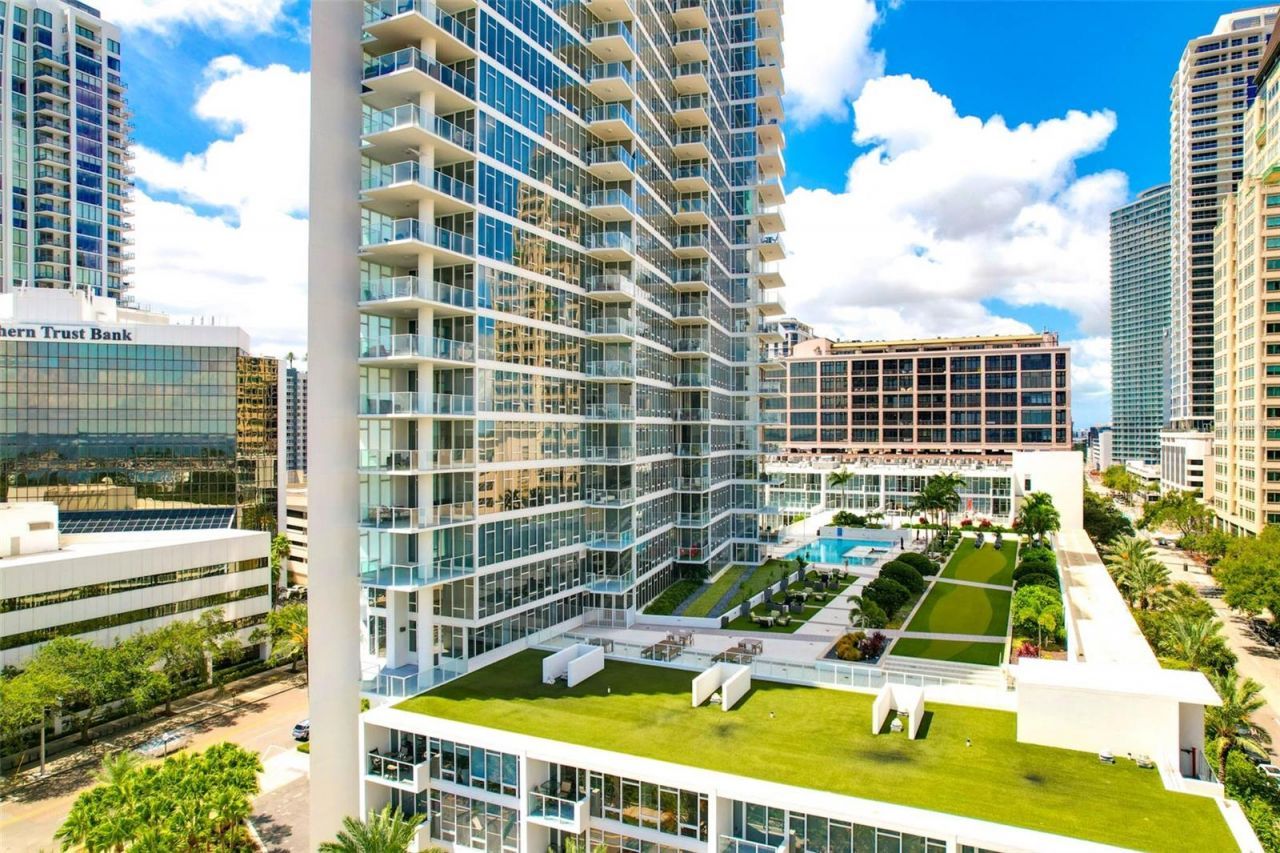 145 2nd Avenue S, Unit 521, Saint Petersburg, FL 33701 Photo