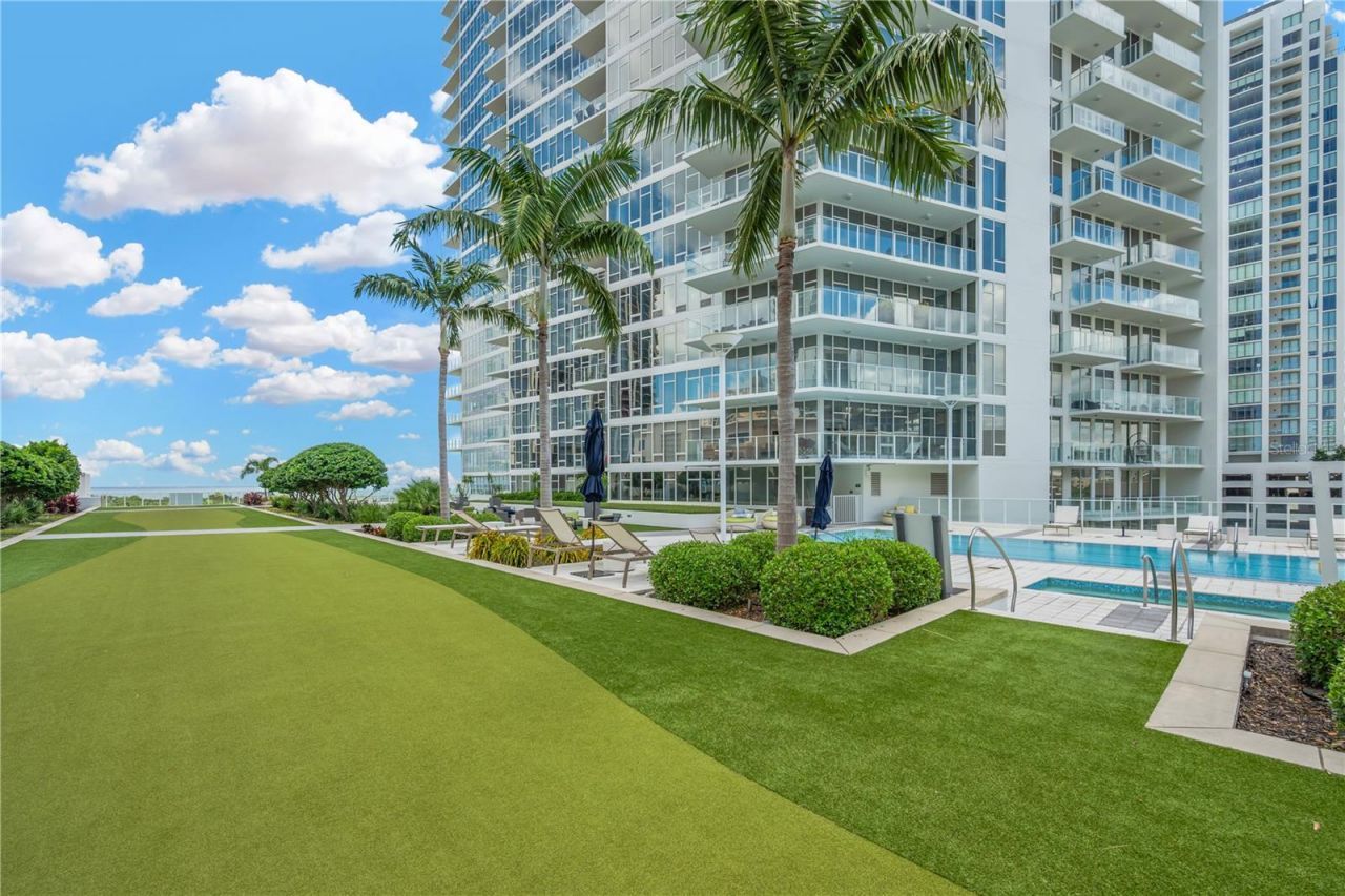 145 2nd Avenue S, Unit 521, Saint Petersburg, FL 33701 Photo