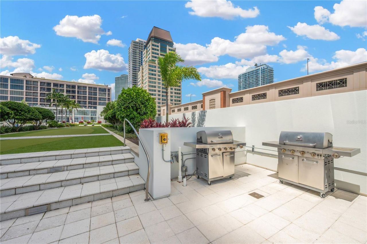 145 2nd Avenue S, Unit 521, Saint Petersburg, FL 33701 Photo