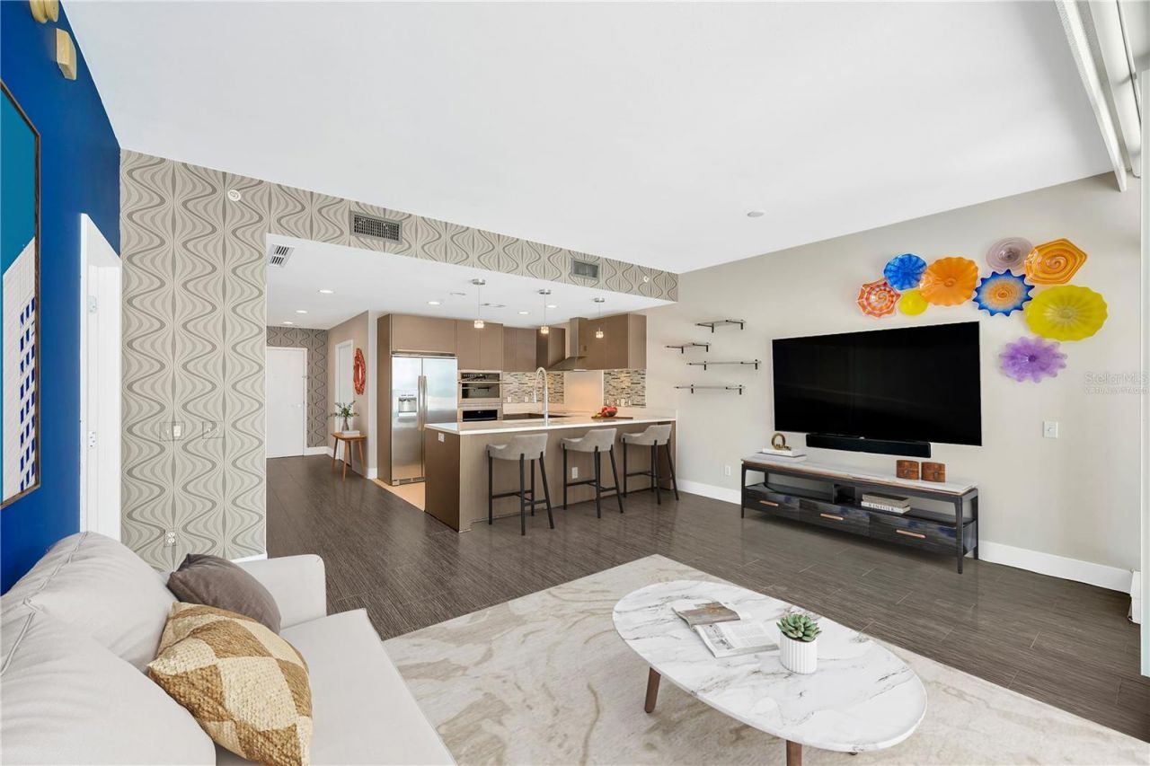 145 2nd Avenue S, Unit 521, Saint Petersburg, FL 33701 Photo