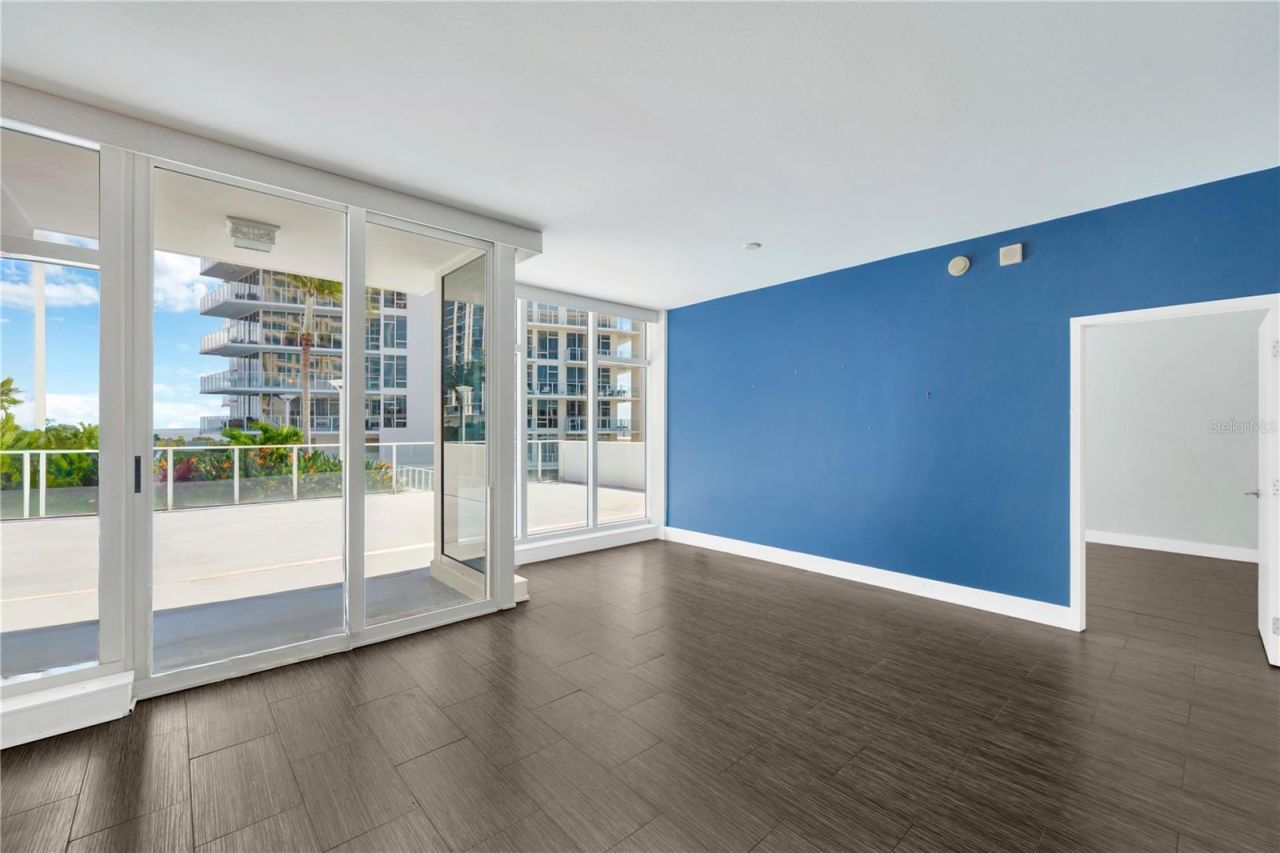 145 2nd Avenue S, Unit 521, Saint Petersburg, FL 33701 Photo