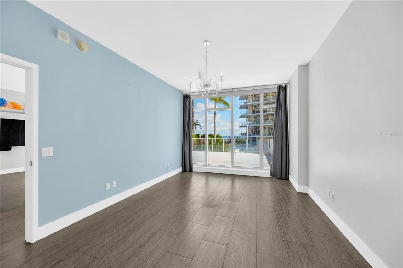 145 2nd Avenue S, Unit 521, Saint Petersburg, FL 33701 Photo