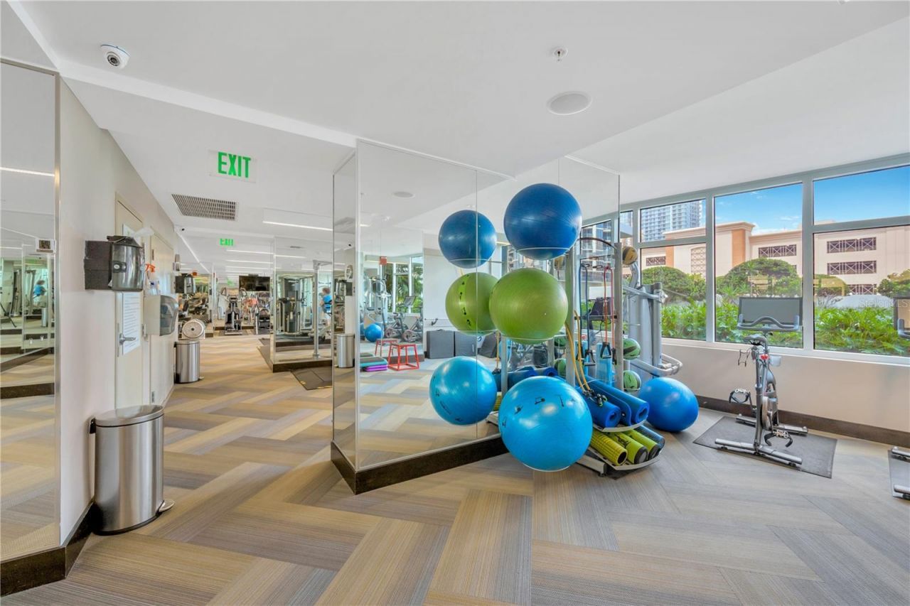 145 2nd Avenue S, Unit 521, Saint Petersburg, FL 33701 Photo