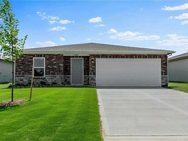 37769 W 208th Terrace, Edgerton, KS 66021