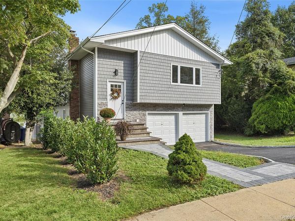 21A Neulist Avenue, Port Washington, NY 11050