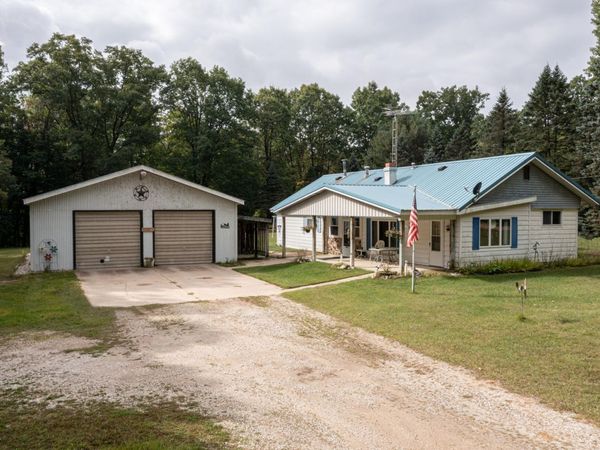 1299 W White Road, Free Soil, MI 49411