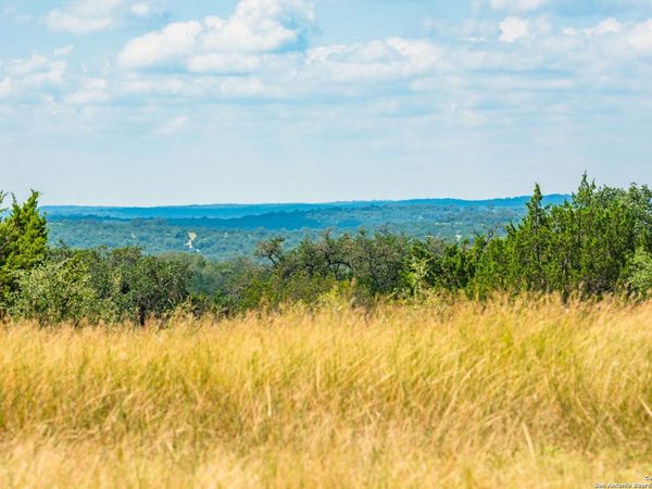 12995 hackberry, Rocksprings, TX 78880