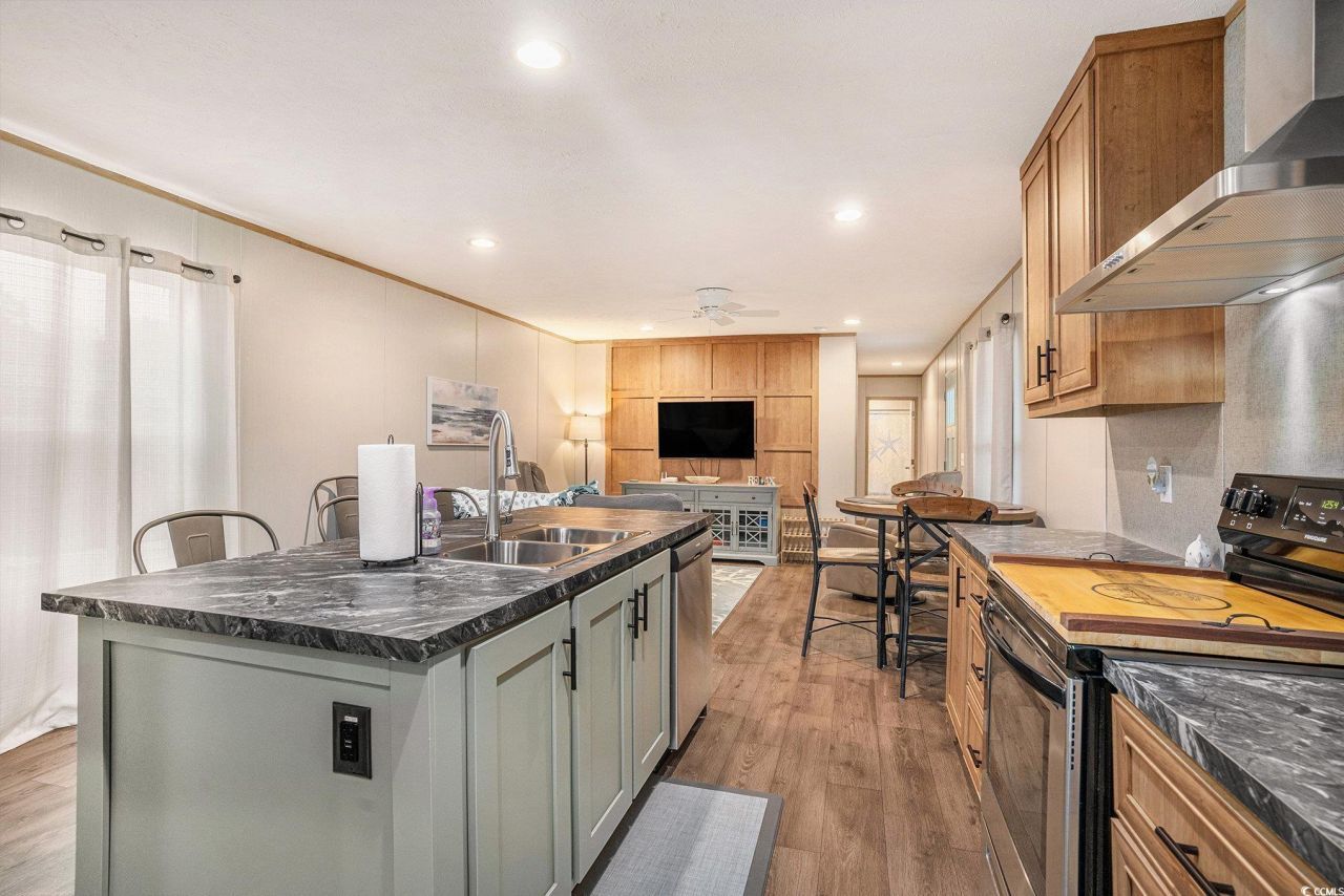 1306 Seagull Blvd. Photo 9