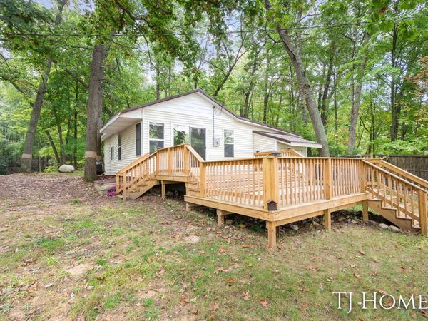 6048 Stewart Woods Drive, Delton, MI 49046