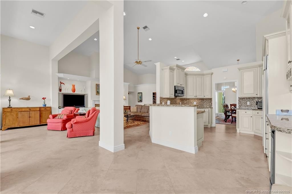 2015 NW Laurel Oak Lane, Palm City, FL 34990 Photo