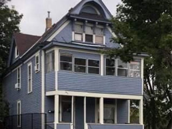 395 Thomas Avenue, Saint Paul, MN 55103