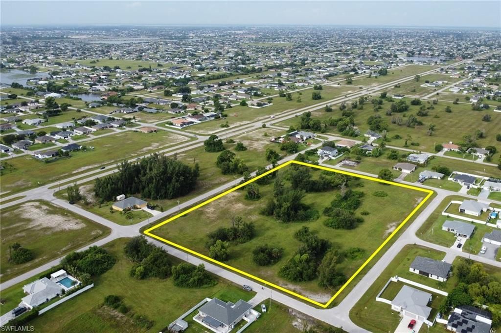 1626 NW 2nd Ave, Cape Coral, FL 33993 Photo