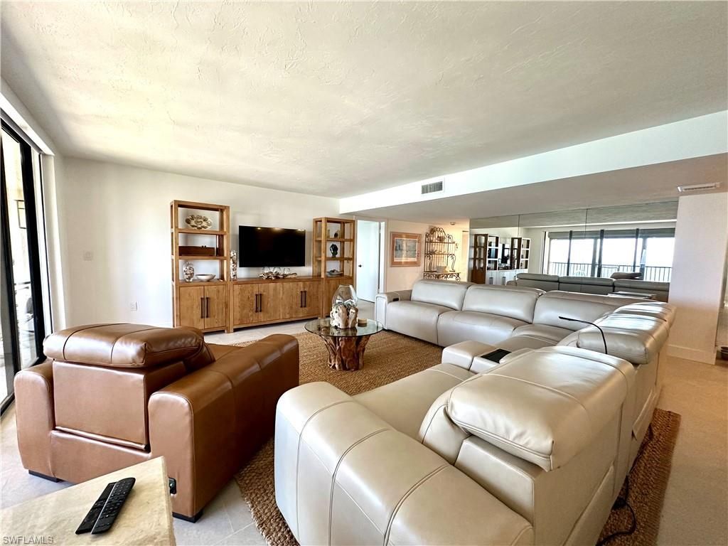 10951 Gulf Shore Dr, Unit 1504, Naples, FL 34108 Photo