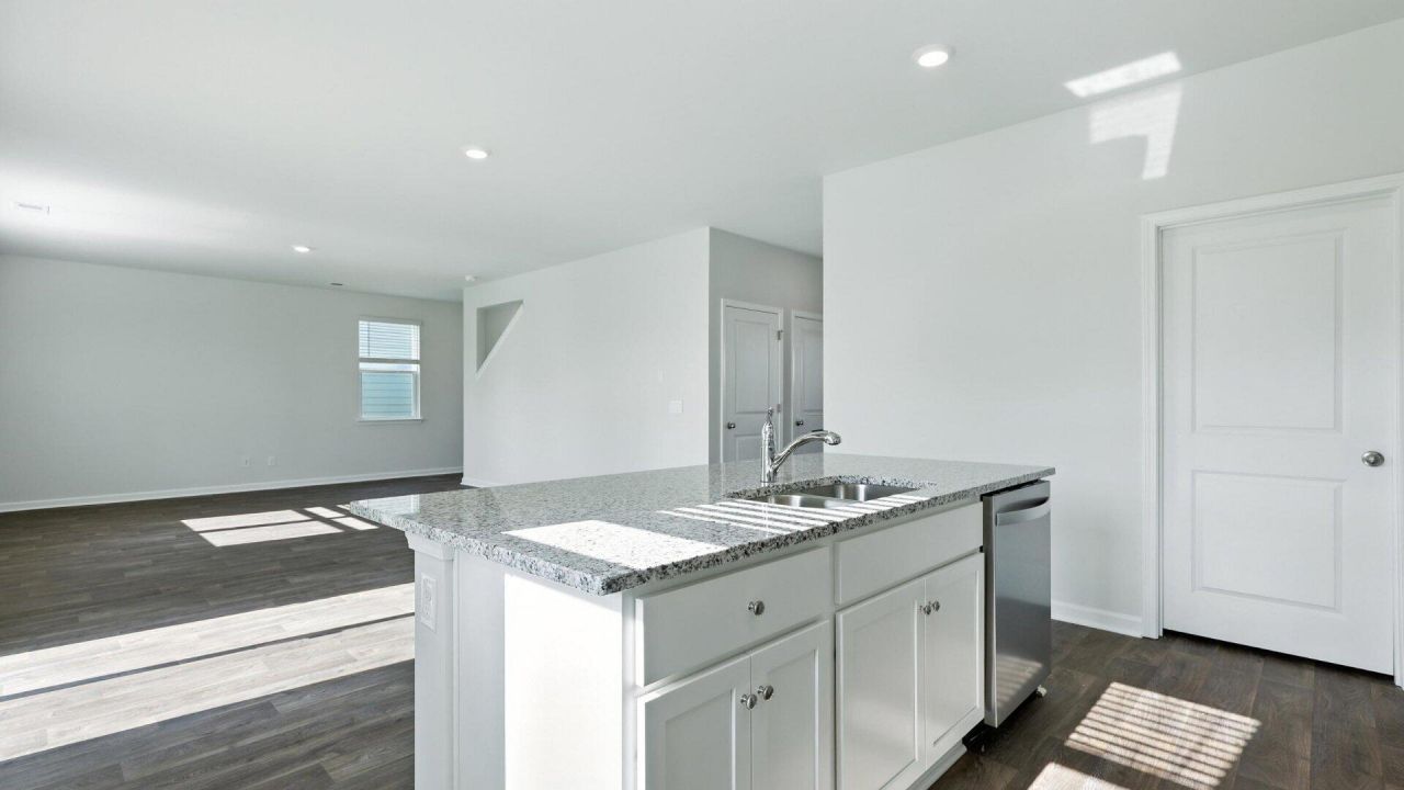 121 Cantley Way Photo 16