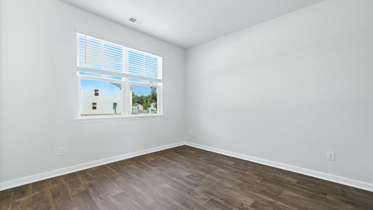 121 Cantley Way Photo 8