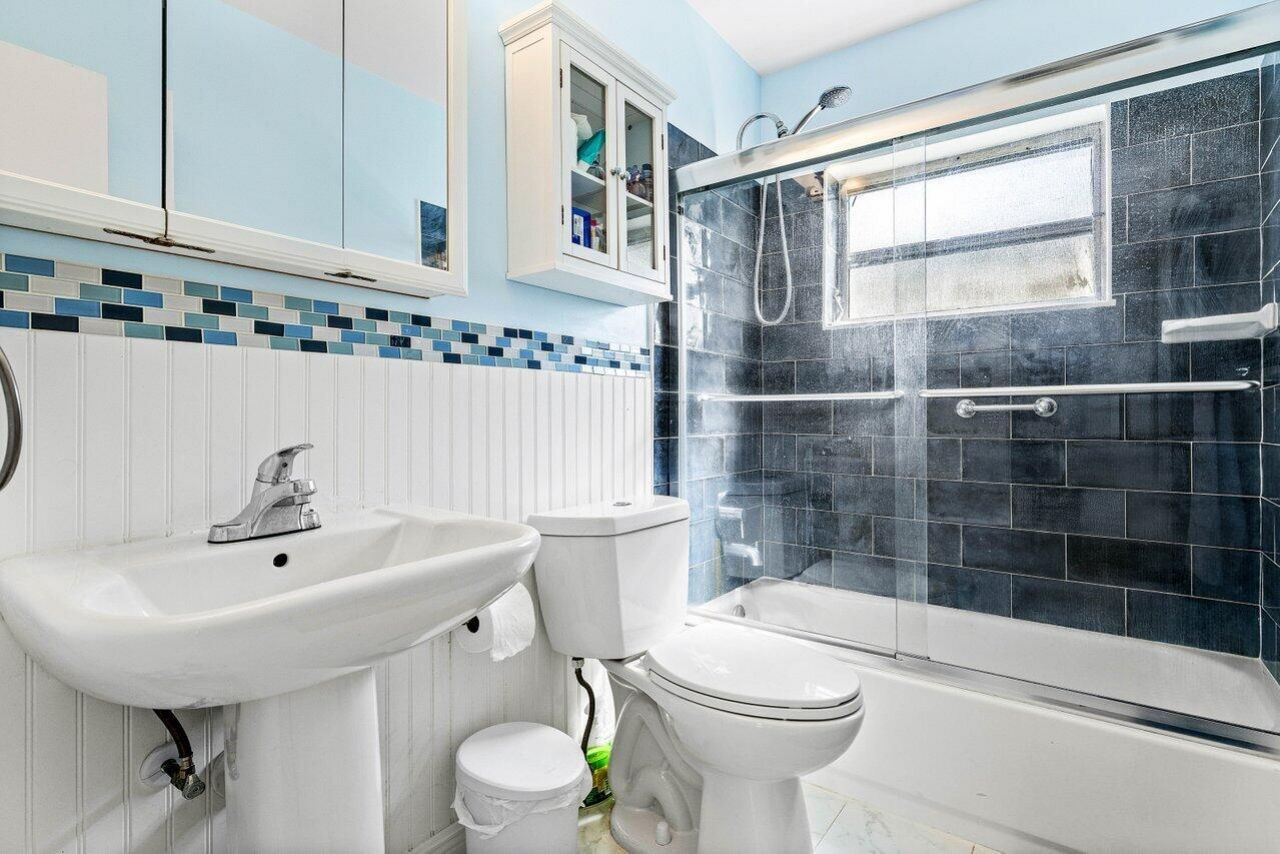 6809 NW 75th Street, Tamarac, FL 33321 Photo