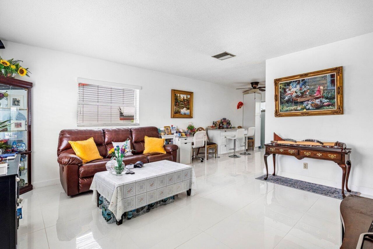 6809 NW 75th Street, Tamarac, FL 33321 Photo