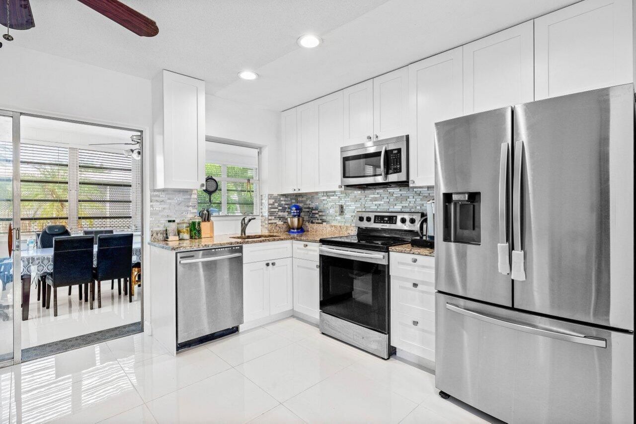 6809 NW 75th Street, Tamarac, FL 33321 Photo