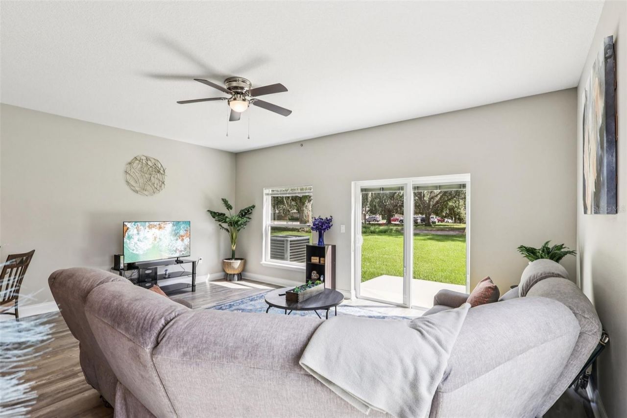 1108 Fox Lake Drive, Lakeland, FL 33809 Photo