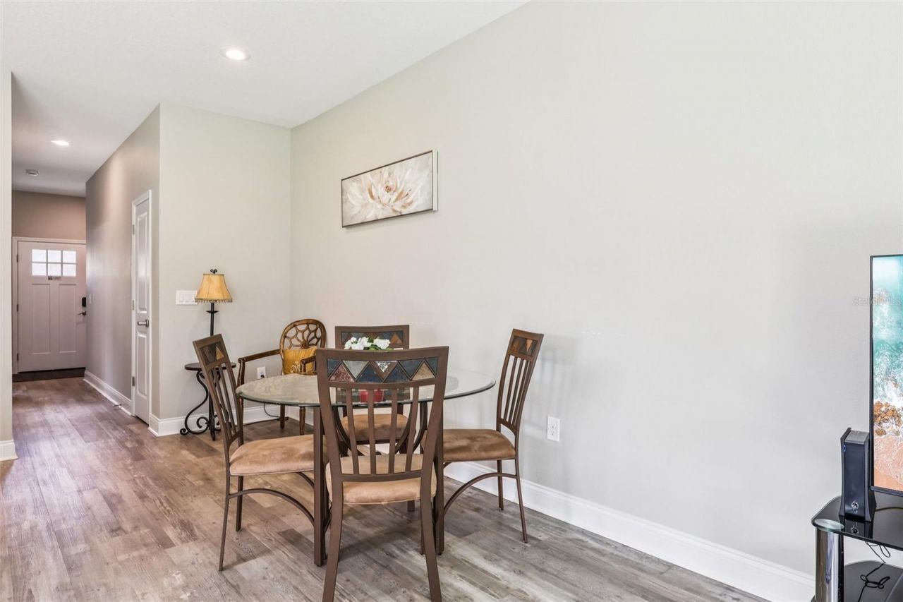 1108 Fox Lake Drive, Lakeland, FL 33809 Photo