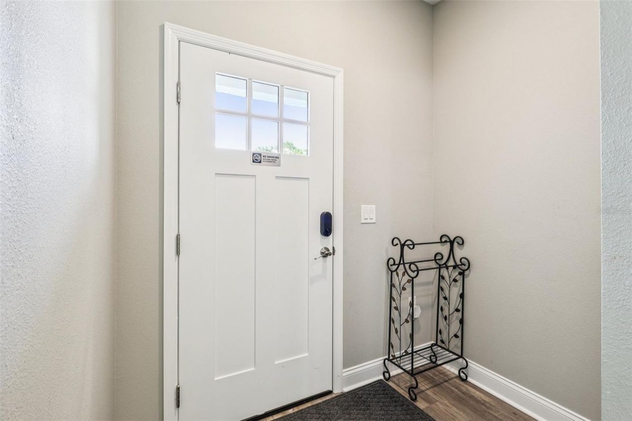 1108 Fox Lake Drive, Lakeland, FL 33809 Photo