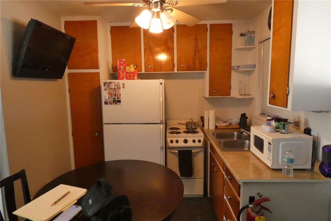 5621 Central Avenue, Saint Petersburg, FL 33710 Photo