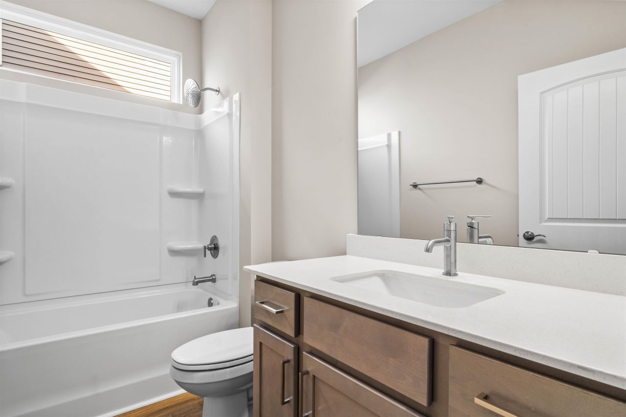 250 Broughton Dr. Photo 16