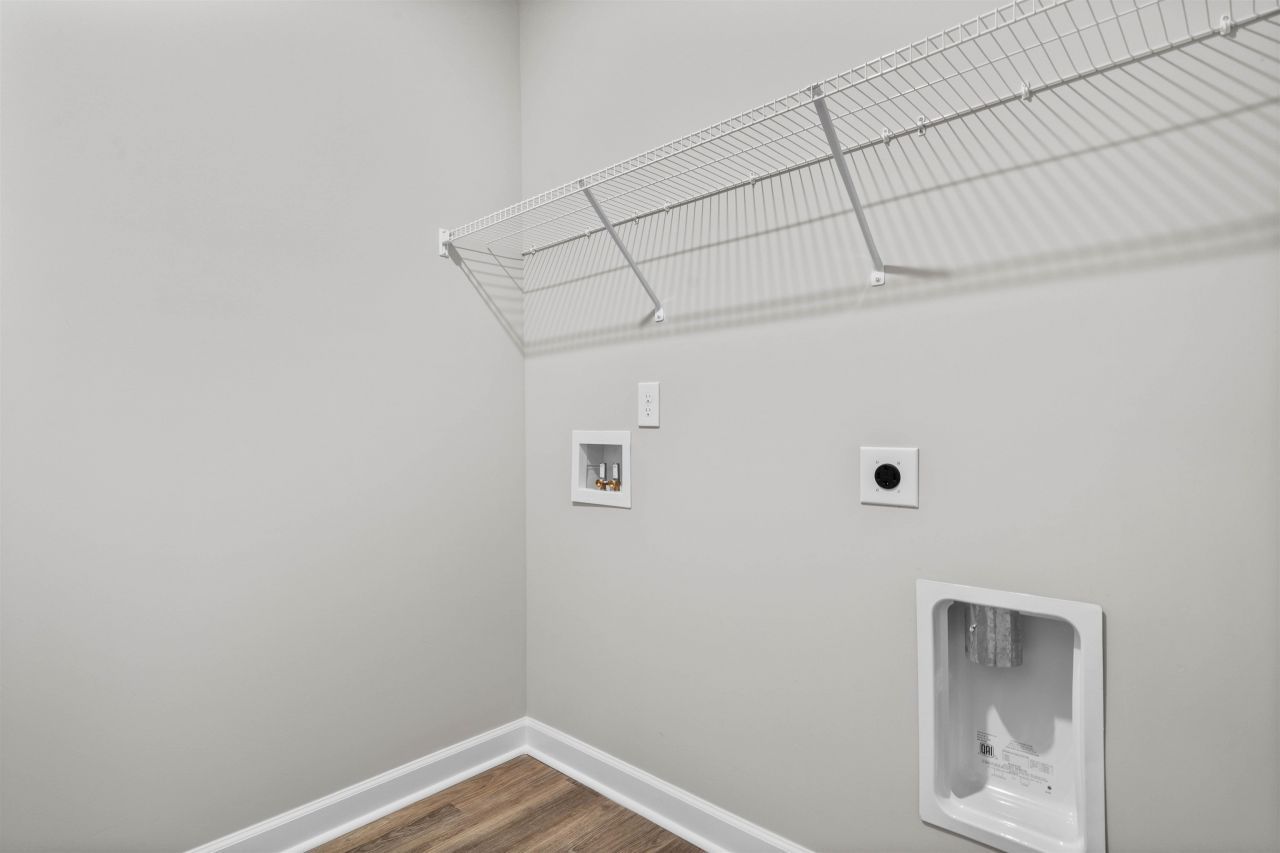 250 Broughton Dr. Photo 18