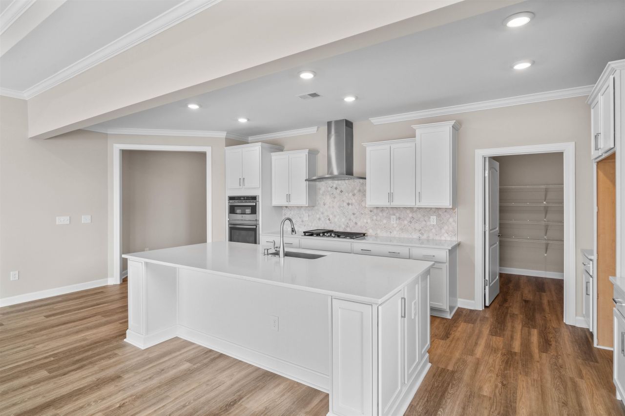 250 Broughton Dr. Photo 5