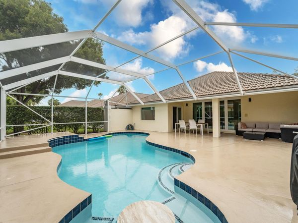 5658 S Fountains Drive, Lake Worth, FL 33467