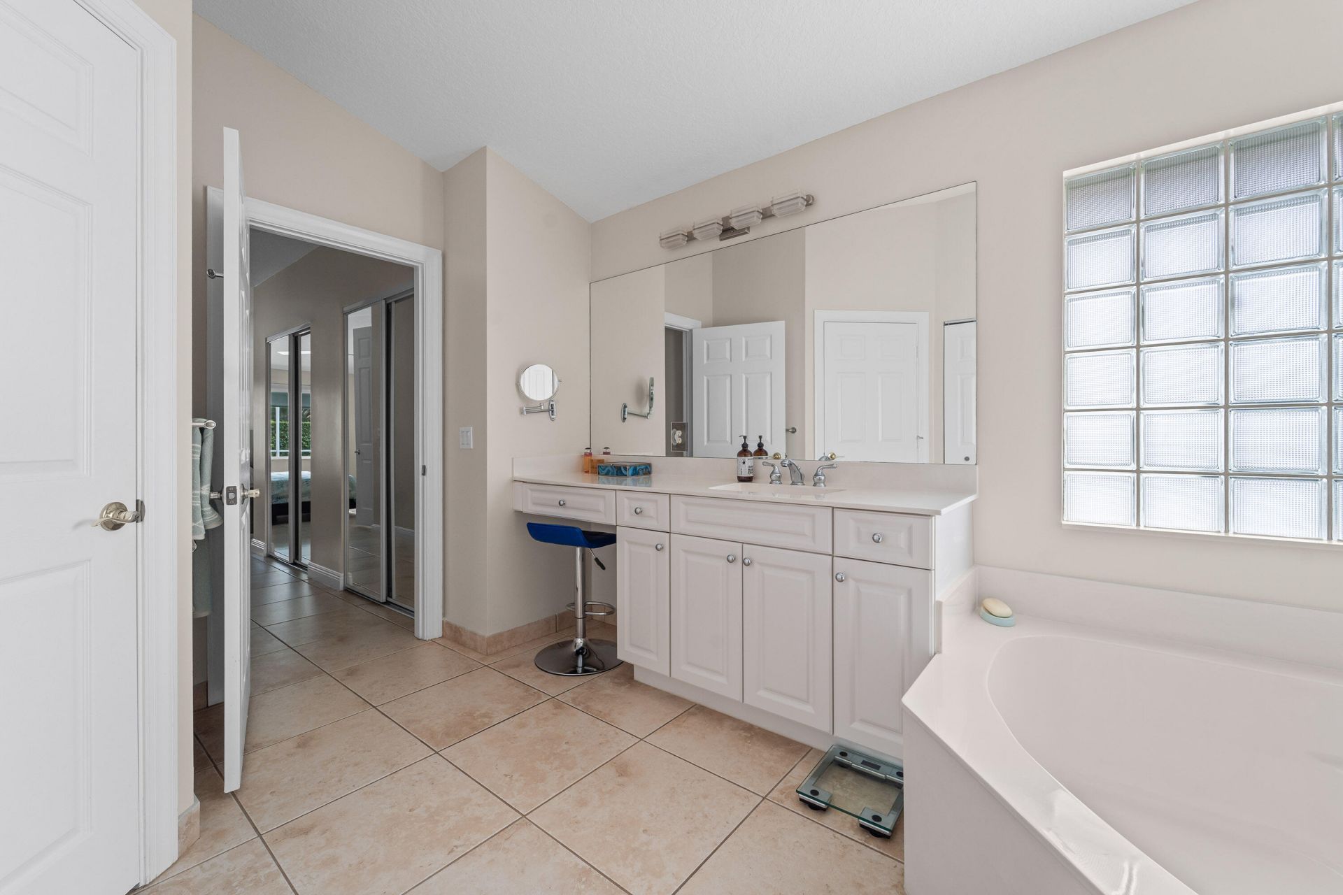 5658 S Fountains Drive, Lake Worth, FL 33467 Photo