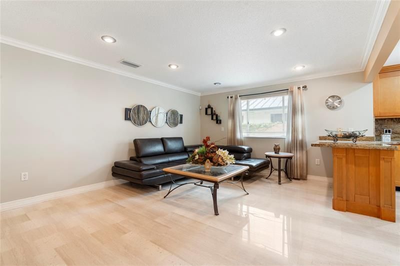 8235 NW 164th St, Miami Lakes, FL 33016 Photo