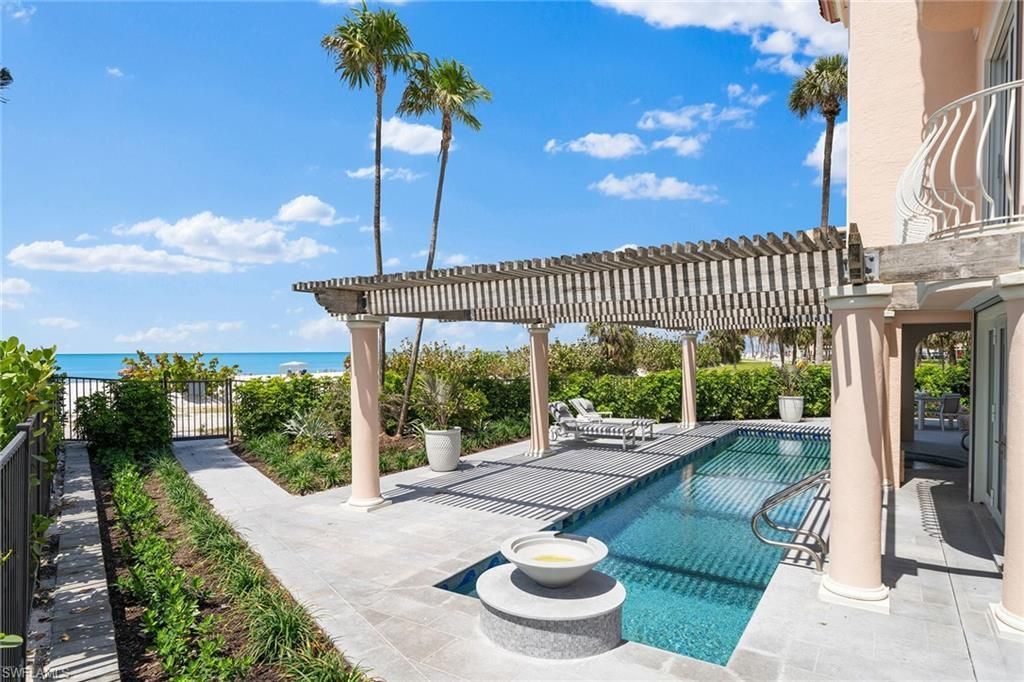 15 Casa Mar Ln, Unit 2, Naples, FL 34103 Photo