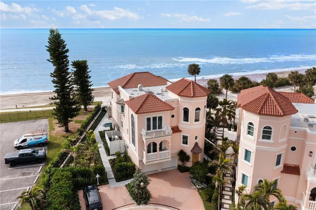 15 Casa Mar Ln, Unit 2, Naples, FL 34103 Photo