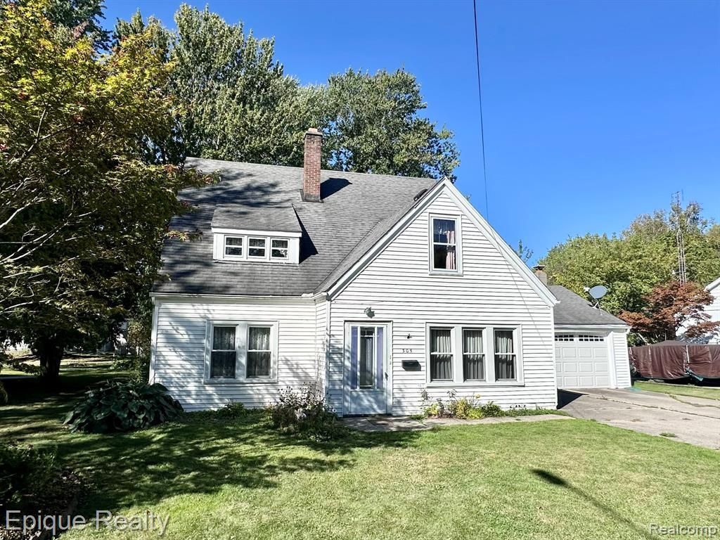 305 N Kennefic Street, Yale, MI 48097 Main Photo