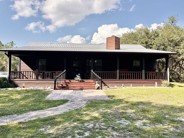 124 Neal Rd, Hawthorne, FL 32640