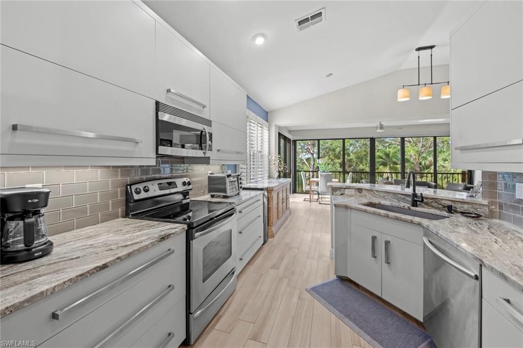 27031 Oakwood Lake Dr, Unit 201, Bonita Springs, FL 34134 Photo