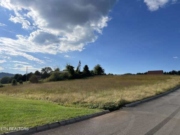 112 Clarksdale Circle, Rogersville, TN 37857