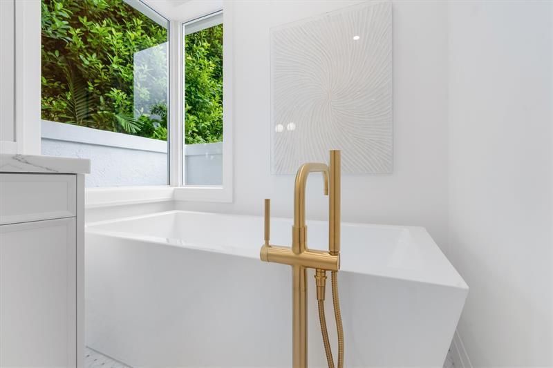 735 NE 6th St, Boca Raton, FL 33432 Photo