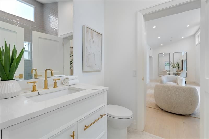 735 NE 6th St, Boca Raton, FL 33432 Photo