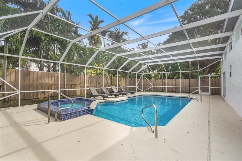 735 NE 6th St, Boca Raton, FL 33432 Photo