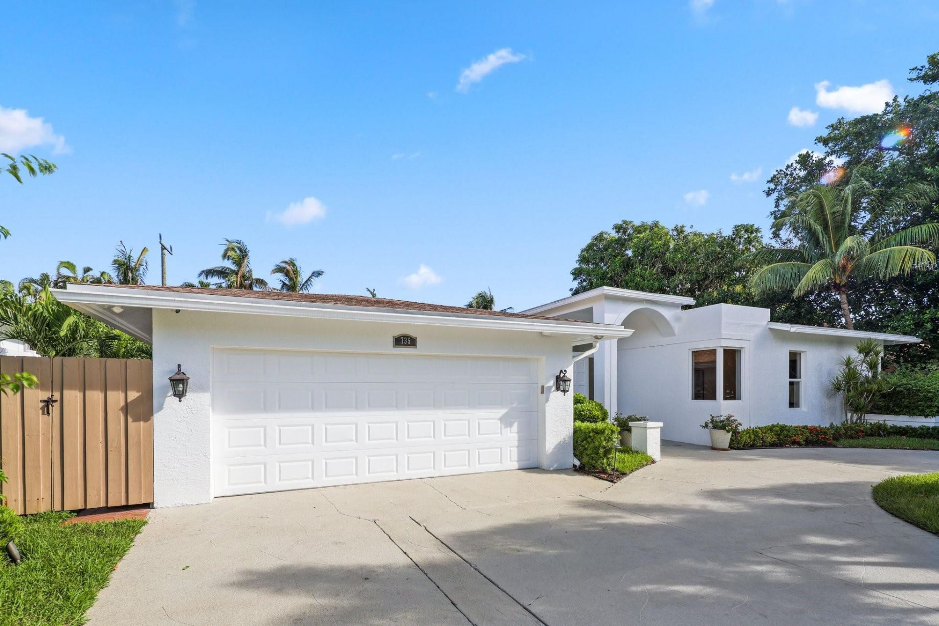 735 NE 6th Street, Boca Raton, FL 33432 Photo