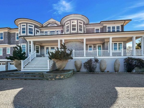 19 Dune Road Road, East Quogue, NY 11942