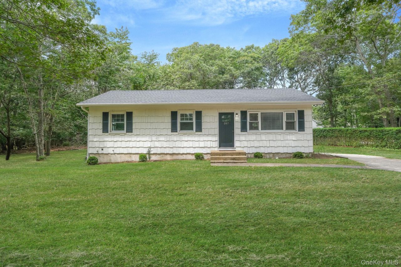 267 Accabonac Road, East Hampton, NY 11937 Main Photo