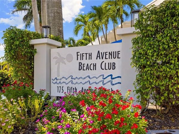 175 Fifth Avenue S, Unit 204, NAPLES, FL 34102